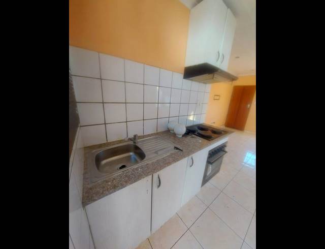 2 BEDROOM PROPERTY TO RENT IN PROTEA GLEN